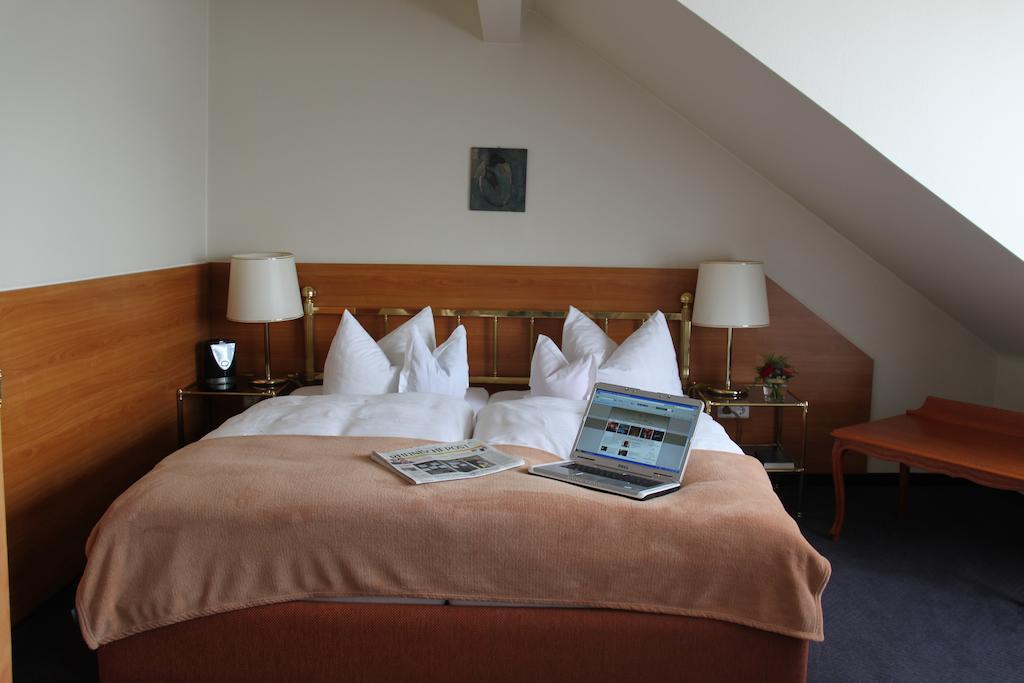 Hotel Rheinischer Hof Erkelenz Room photo