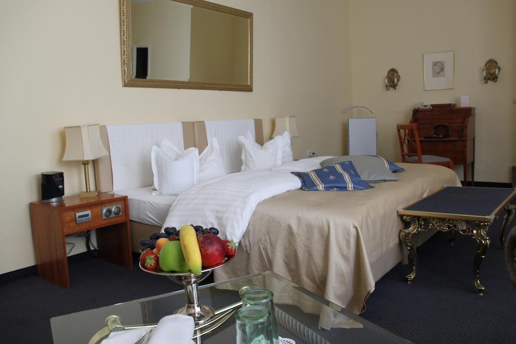 Hotel Rheinischer Hof Erkelenz Room photo